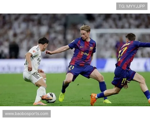 拉基蒂奇称弗里克正融入巴萨而佩德里展现球队当下缩影风貌特质力